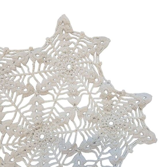 Doily, Vintage Cream Cotton 12.5" - Picture 2 of 6